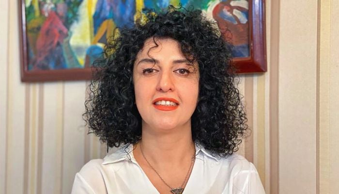 Jailed Iranian Nobel winner begins hunger strike