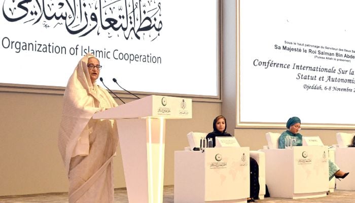 PM joins Int'l Conference on Women in Islam