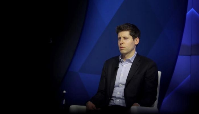 OpenAI staff threaten mass exodus to join ex-CEO Altman