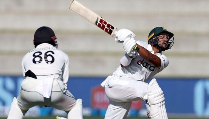 Joy guides Bangladesh to 104-2 at lunch on day 1