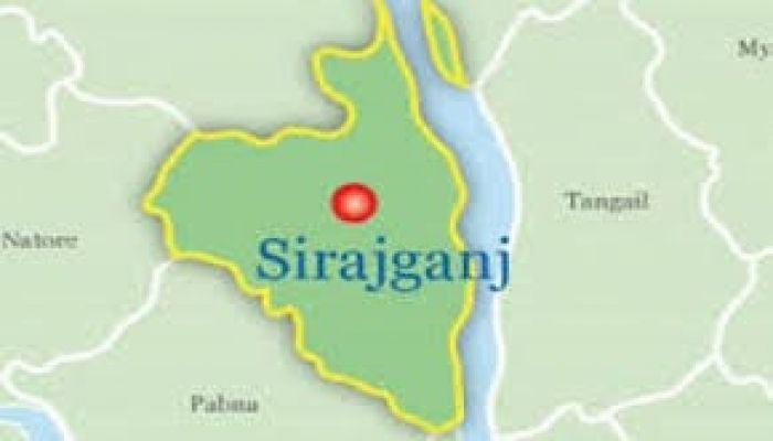 Moving pickup torched in Sirajganj
