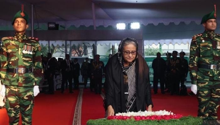 PM pays glowing tributes to Bangabandhu, martyred intellectuals