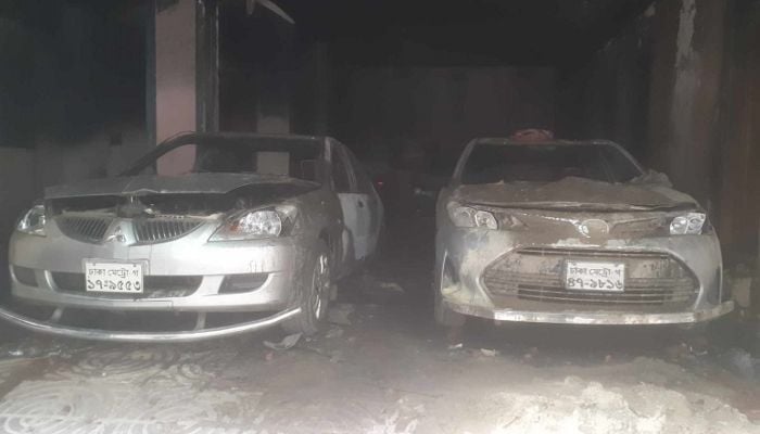 3 cars torched in Banasree after maid's death