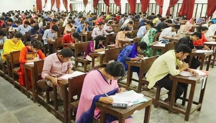 Govt primary school assistant teachers 1st phase-exam Friday