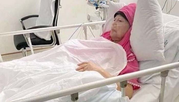 Khaleda Zia taken to CCU