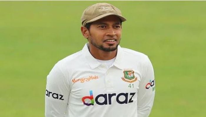 Mushfiq serves legal notice to media outlet