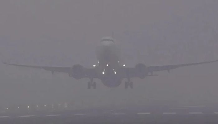 2 Dhaka-bound flights diverted to Kolkata due to dense fog