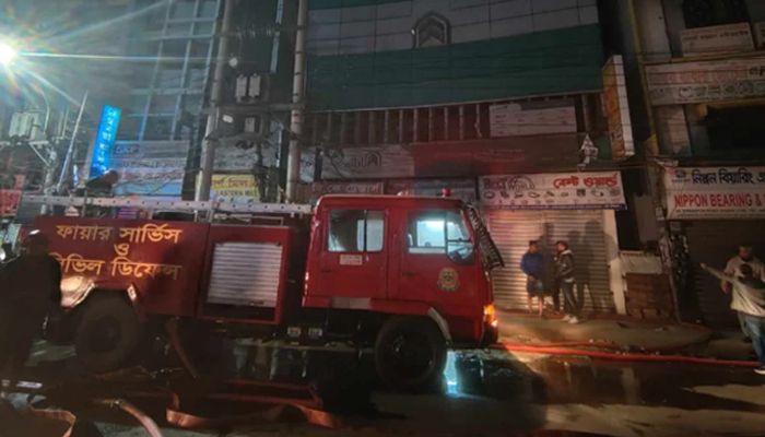 Fire breaks out in Gulistan 