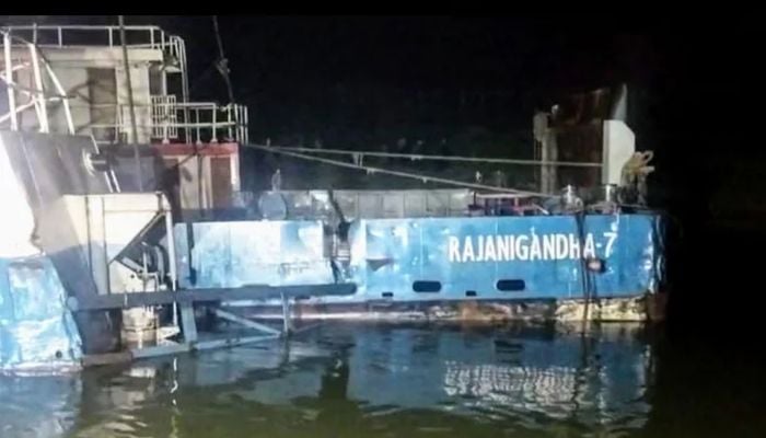 Rajanigandha salvaged a week after capsizing