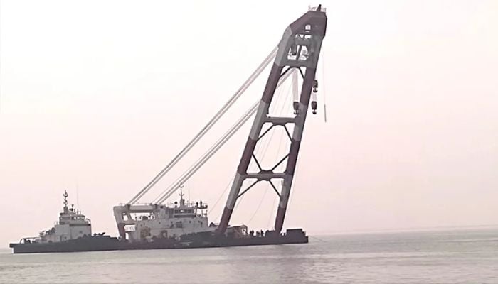 Rajanigandha detected 50 feet underwater