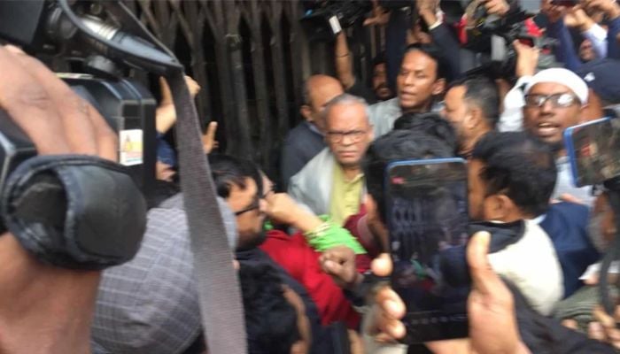 BNP men enter Nayapaltan office after 2.5 months