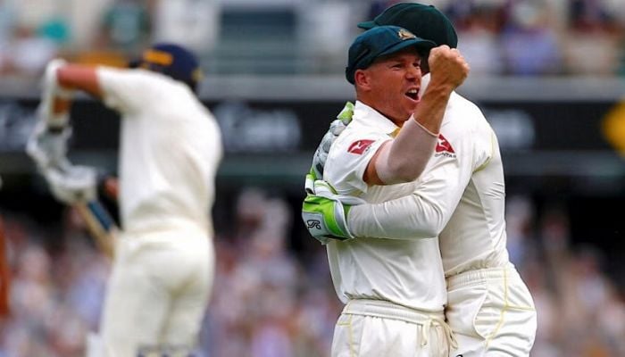 Warner's missing baggy green turns up during final Test