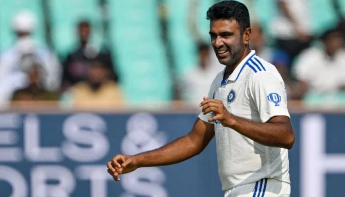 India resume England Test with Ashwin substitute