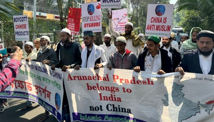 Muslims protest outside Kolkata Chinese Consulate