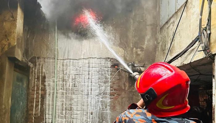 Shoe factory in Puran Dhaka catches fire