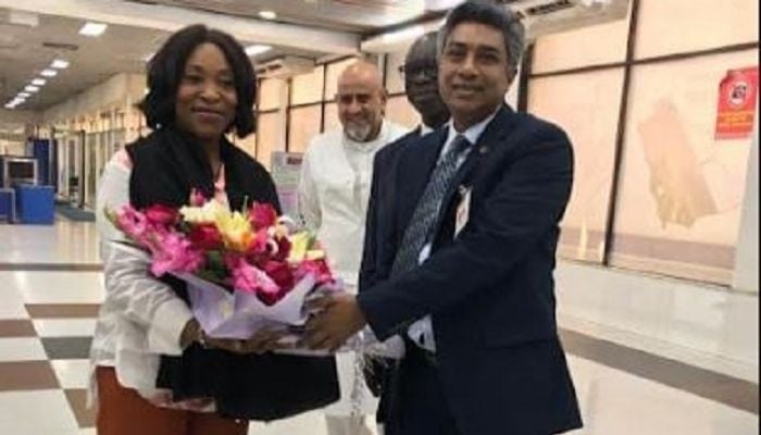 Ghanaian foreign minister arrives in city 