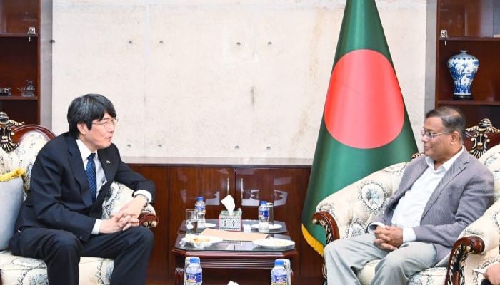 Japanese envoy calls on foreign minister