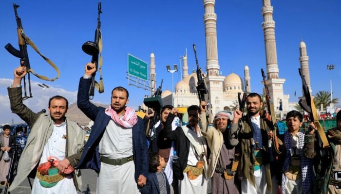 US, UK strike dozens of Huthi targets in Yemen