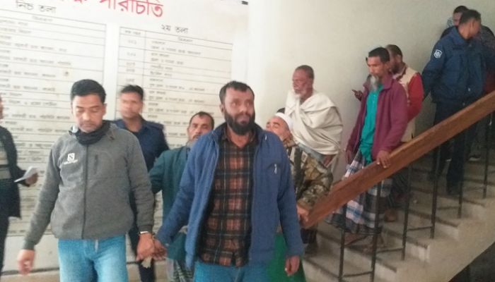 17 get life term for killing man in Joypurhat