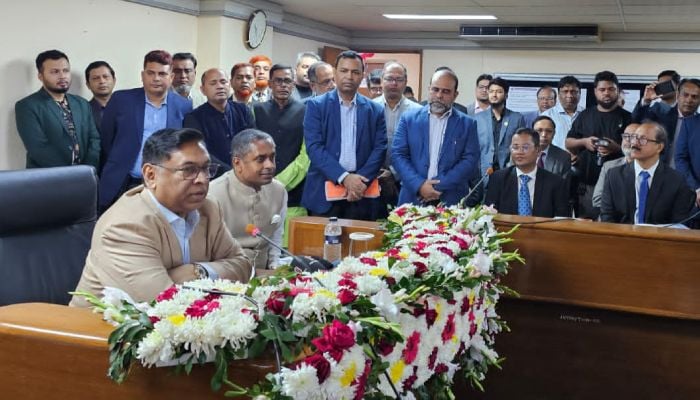Every consumer to come under prepaid gas metre in 4yrs: Nasrul