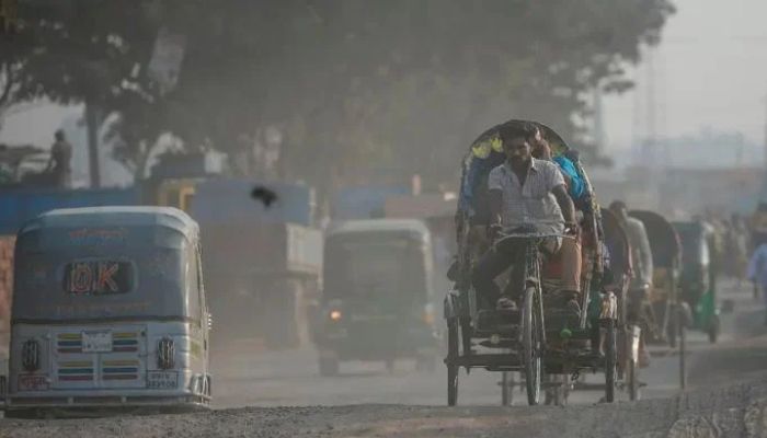Dhaka's air world's worst polluted on Sunday
