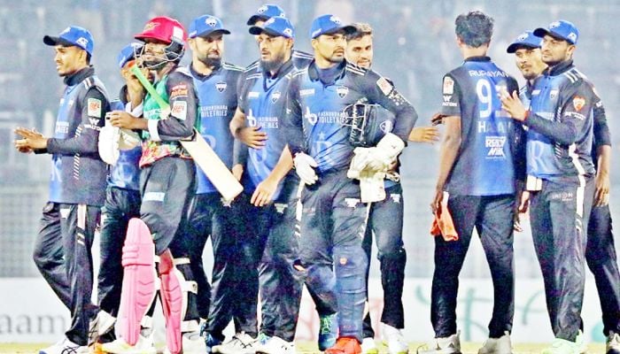 Ruthless Rangpur crush Chattogram to retain top spot 