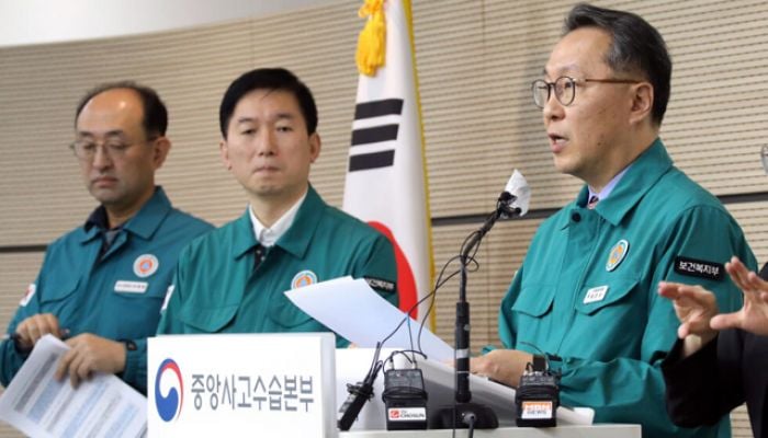 S. Korean trainee doctors stop work to protest medical reforms