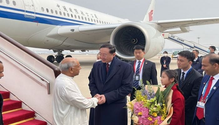 Sri Lankan prime minister arrives in China for state visit
