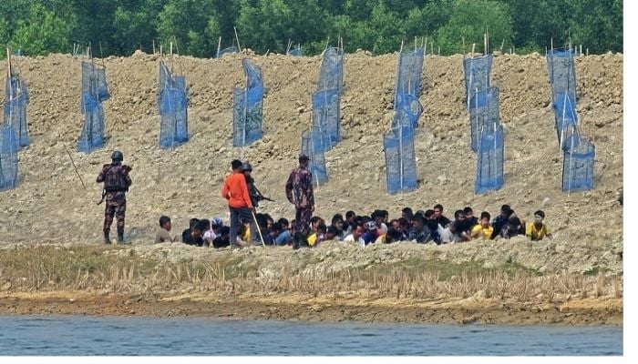 3 more border guard police of Myanmar enter into Bangladesh