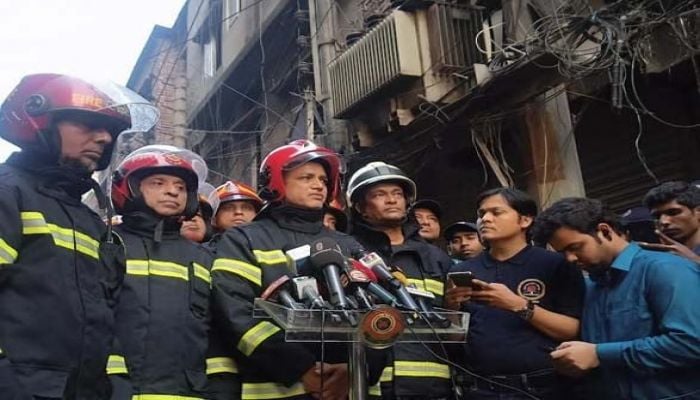 Chawkbazar chemical godown fire under control