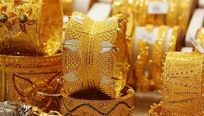 Gold price hiking makes history 