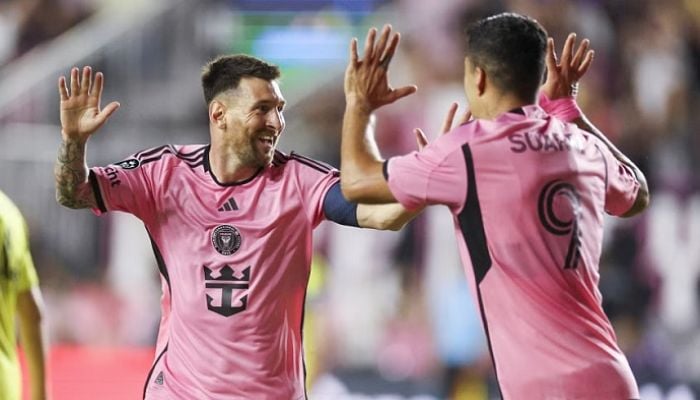 Messi and Suarez fire Miami into CONCACAF quarters