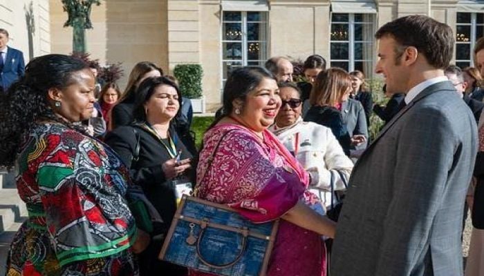 JS Speaker meets French President in Paris
