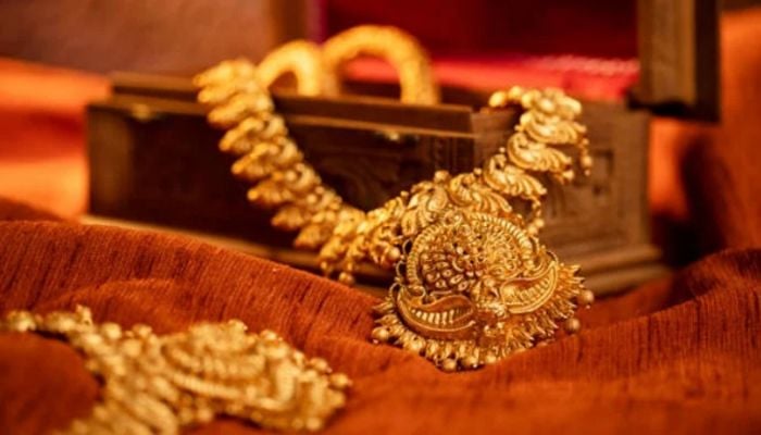 BAJUS cuts gold price by Tk315