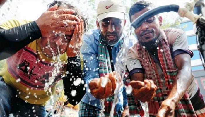 Two die from heat stroke
