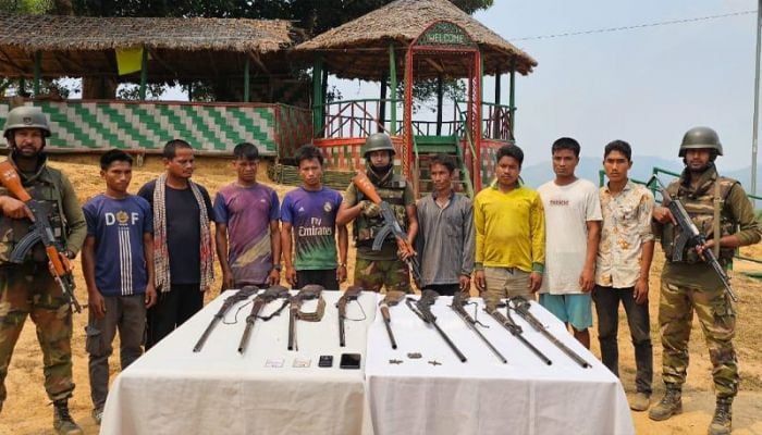 8 more KNF members detained with arms
