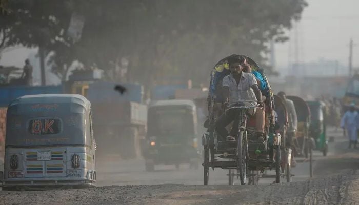 Dhaka air quality moderate on Sunday