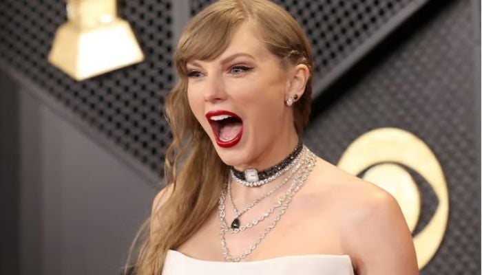 Taylor Swift beats Beatles in race to 12th UK number one album