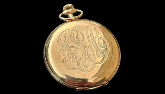 Titanic gold pocket watch sells for £9,00,000