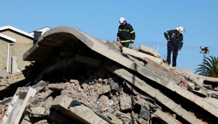 Man rescued 5 days after South Africa building collapse