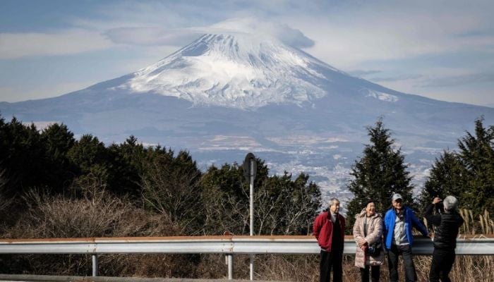 Japan to introduce online booking for Mount Fuji trail