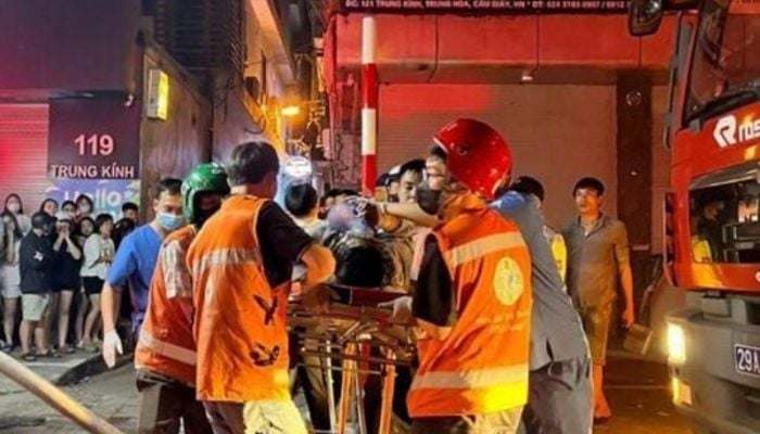 At least 14 killed in Vietnam apartment fire