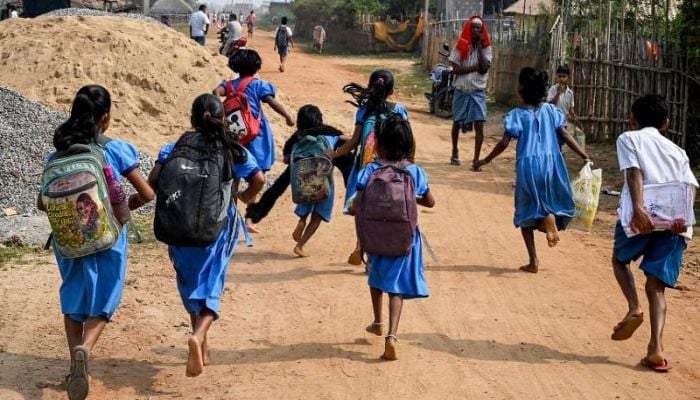 India shuts schools as temperatures soar