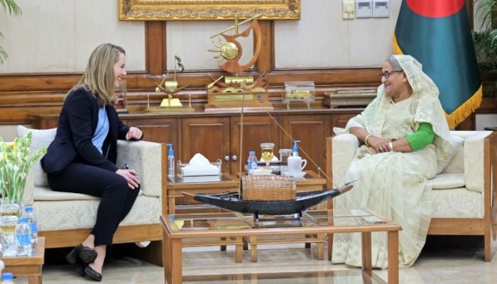 PM urges IOM to raise more funds for Rohingyas