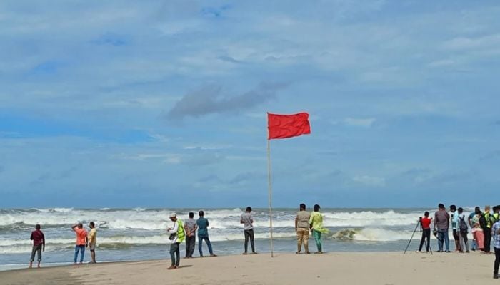 Cyclone Remal: 9 districts asked to hoist great danger signal
