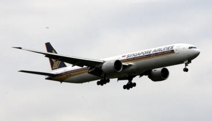 Toddler among 40 hospitalised after Singapore Airlines flight 