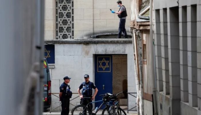 French police kill man suspected of setting fire to synagogue