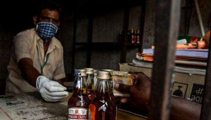 Indian toxic alcohol brew kills at least 34