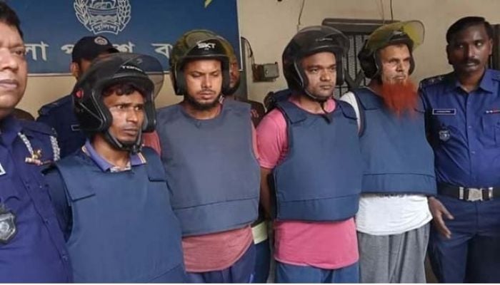 Police arrest 4 death awardee Bogura jail escapers