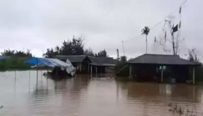 Landslides, lightning and floods kill 14 in Nepal